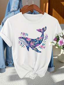 A Stylish And Elegant White T-Shirt Featuring A Versatile Blue Whale Print – Perfect For Everyday Wear, School Life, Beach Vacations, And Relaxing At Home. - 魏斯 - 查看 3