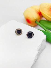 1 Đôi bông tai đinh tròn màu đen cổ điển, thích hợp để đeo hàng ngày. - tròn - Xem 2