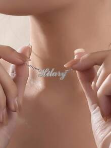 Dây chuyền khắc tên theo yêu cầu, mặt dây chuyền sang trọng cao cấp màu vàng mờ, thích hợp làm quà tặng cho các cặp đôi, bạn bè, gia đình, sinh nhật, kỷ niệm, ngày lễ. Phong cách bạc, thời trang mùa thu, phù hợp cho học sinh trung học cơ sở, trung học phổ thông, sinh viên cao đẳng, đại học, sinh viên năm nhất, năm hai, sinh viên năm ba, mùa thu thanh lịch, lãng mạn tinh tế, đồ dùng du lịch tiện lợi. - Bạc - Xem 4