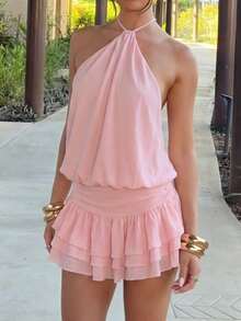 露背吊带迷你连衣裙，优雅露背设计，柔软层叠荷叶边下摆，完美适用于约会之夜、海滩度假、夏季出游、度假村派对和户外聚会。优雅粉色派对 - 粉色 - 查看 1