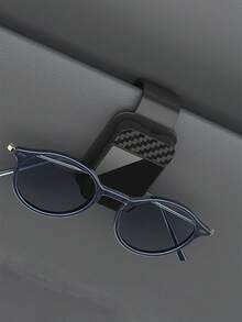 1pc Car Sun Visor Glasses Clip, Universal Fashion Car Glasses Clip, Carbon Fiber Car Sun Visor Stylish Glasses Storage Organizer, Button-Style Glasses Storage Organizer With Sponge, Suitable For Truck And Car Interior Accessories Most Models - Multicolor - View 14