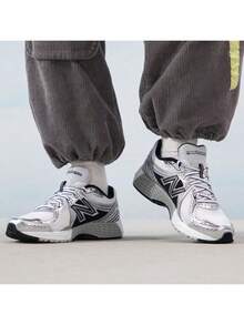 New Balance 860系列复古跑鞋，2026年春季新款，休闲运动鞋，男女通用情侣运动鞋 ML860XD - 白色 - 查看 2