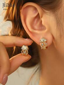 Hihho 1 paire de boucles d'oreilles à tige, créoles, méduses, étoiles de mer, tortues, palmiers, dauphins de la série océanique. Bijoux minimalistes multifonctionnels avec zirconium coloré, cadeau idéal pour les amateurs d'océan - Doré - Voir 9