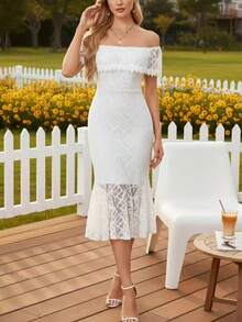 白色蕾丝露肩休闲优雅连衣裙，针织面料拼接蕾丝，开襟设计，荷叶边下摆，修身剪裁，适合晚宴约会、度假、居家穿着，四季皆宜，夏季皆可穿着。 - 白色 - 查看 2