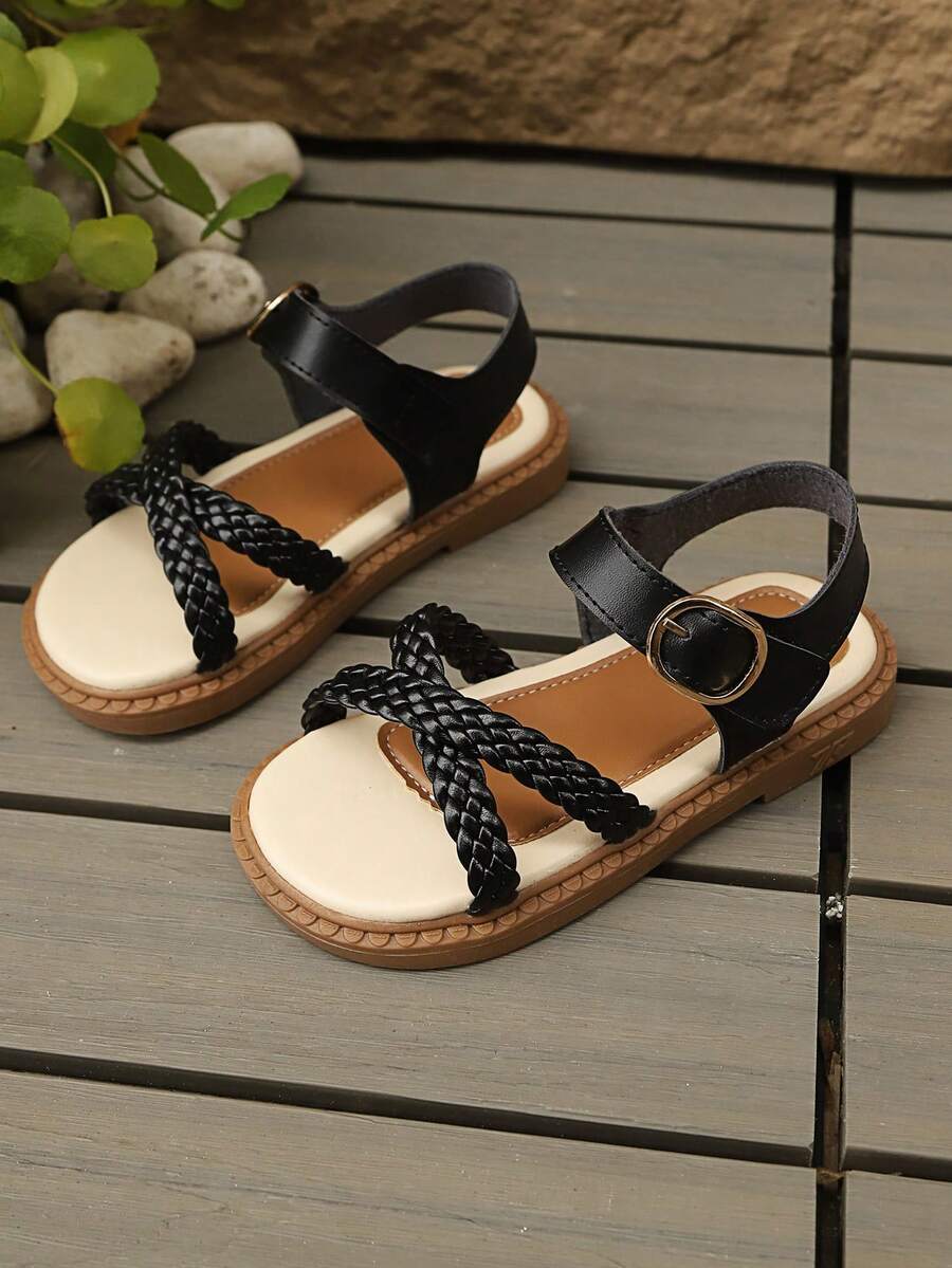 Girls' Black Woven Criss-Cross Sandals, Children's Retro Open Toe Flat Shoes, Hook And Loop Closure Soft Non-Slip Beach Shoes - Black - View 1
