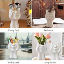 1 Hộp đựng cọ trang điểm hình mặt người màu đen/trắng. Thiết kế tối giản màu trắng tái hiện vẻ thư thái của một khuôn mặt tựa vào tay, đóng vai trò như một vật trang trí nghệ thuật trên bàn làm việc. - Nhiều màu - Xem 7