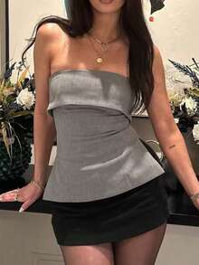 Top corto de verano para mujer, versátil y minimalista con cremallera lateral, top corto gris de ambiente para ir al trabajo y citas, diseño de cintura fruncida, blusa corta con bajo fruncido que favorece la figura - Gris - Ver 1