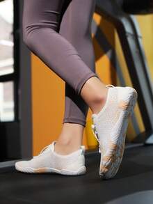 男女通用水上运动鞋 - 速干防滑五指水上运动鞋，适合室内健身、举重、瑜伽以及沙滩、游泳、冲浪和徒步等户外活动 - 耐磨橡胶鞋底，系带设计，四季皆宜，沙滩鞋 - 白杏 - 查看 9
