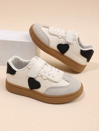 1 par de zapatillas casuales de verano para niñas, zapatos blancos pequeños para niños, zapatos de ocio con suela blanda y antideslizante, transpirables, adecuados para primavera/otoño, versátiles para uso diario y actividades al aire libre