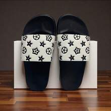 男士拖鞋，时尚印花拖鞋，柔软EVA平底防滑家居拖鞋，室内外皆宜，超级舒适防滑耐穿男士休闲拖鞋，适合日常穿着 - 米色 - 查看 4