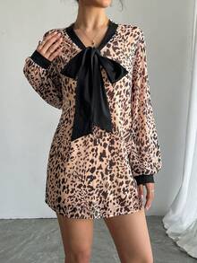1件女款豹紋襯衫，單排扣綁腰長袖優雅休閒上衣，輕盈透氣寬鬆版型野性性感豹紋，舒適蝴蝶裝飾，適合海灘、工作、日常、派對、婚禮及其他度假場合 - 棕色 - 查看 1