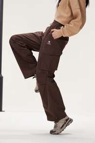 CAMEL CROWN Pantalones de mujer para exteriores de softshell, pantalones de senderismo holgados a prueba de viento e impermeables - Marrón francés - Ver 4