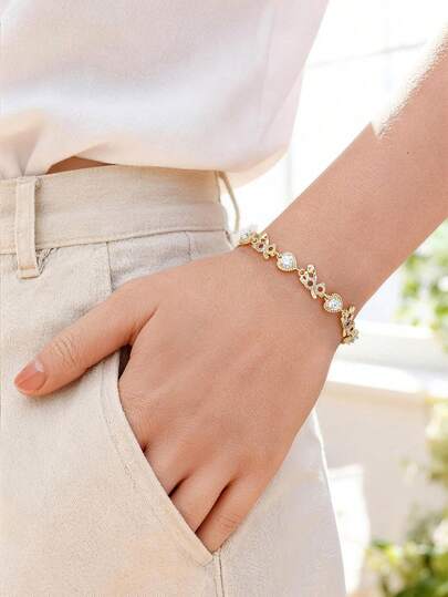 Adorable Elegant Hollow-Out Bear Charm Bracelet With Sparkling Zirconia Perfect Friendship Anniversary Gift Girlfriend Summer