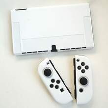 1个保护壳，兼容Switch/Switch OLED/New Switch 2 (2025)，无需取下保护壳即可安装在底座上。 - 查看 5