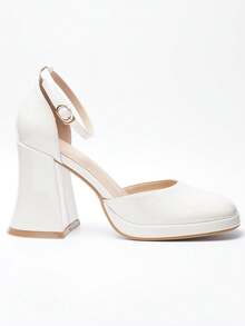 女士奶油白漆皮踝带厚底高跟鞋，喇叭形粗跟方头连衣裙鞋，配有可调节搭扣，适合办公室穿着 - 米白色 - 查看 13