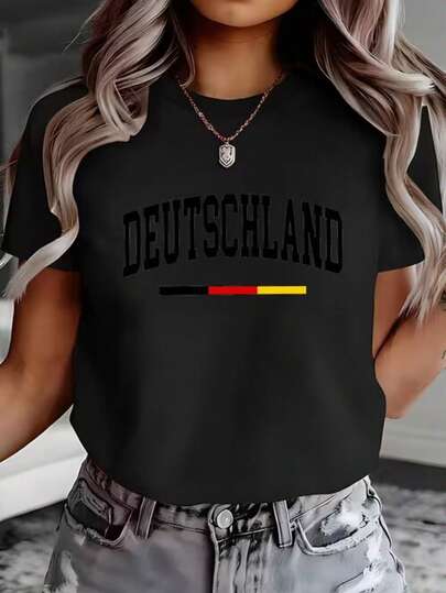 100% cotton women's short-sleeve T-shirt, printed with a 'DEUTSCHLAND simple German flag design' pattern, machine washable, breathable and comfortable. Suitable as a match-watching T-shirt, fan souvenir T-shirt, World Cup / Euro patriotic T-shirt, for bars, music festivals, daily commuting, outdoor travel, and also perfect for everyday wear in spring, summer, and autumn.