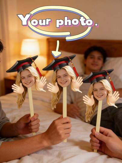 Graduation Season Trending! Bidirectional Waving Graduation Hand Prop - Say Goodbye To Monotony! This Interactive Graduation Photo Prop Is Incredible! Dual-Sided 3D Head Design, Paired With The Lively "Waving Hands" Pose, Feels Like High-Fiving Your Youth And Passion.