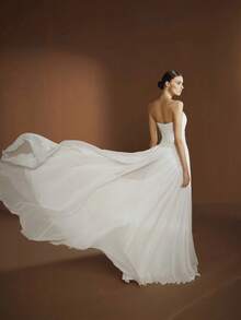 High Waist A-Line Wedding Dress For Women With Sweetheart Strapless Neckline And Matching Cape Detail, Sleeveless Bridal Gown Featuring Beaded Bodice With Heavy Embellishment And Soft Chiffon Or Tulle Skirt With Flowing Movement, Lightweight Cape Adding Dramatic Effect And Elegant Motion, Defined Waistline Enhancing Proportion, Soft Train Completing Look, Perfect For Wedding Ceremony, Outdoor Wedding, Christmas Celebration, Holiday Event, Prom Night, Evening Party, Birthday Celebration, Engagement Photoshoot, Statement Bridal Style With Elegant Layered Design - 白色 - 查看 5