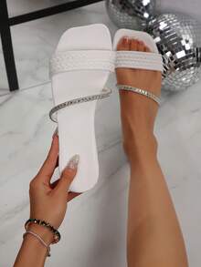 Sandalias planas con tira trenzada y strass con punta cuadrada al estilo francés, mulas de dos formas, elegantes zapatillas de estilo hada para exteriores - Blanco - Ver 1