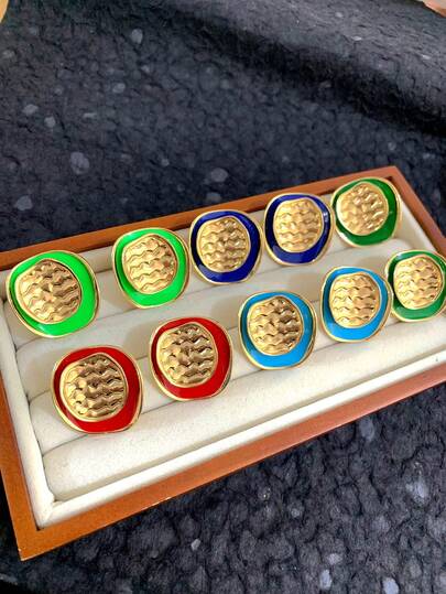 1对夏季度假风复古彩色珐琅水波纹合金镀金几何耳环，女士时尚首饰