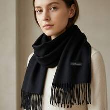 Unisex Solid Color Winter Scarf With Fringe, Classic Style. Long And Thick Faux Cashmere Scarf For Women And Men. Warm And Soft Accessory Ideal For Cold Days. Wind Protection For Daily Use And Leisure. Versatile Piece That Matches Various Autumn And Winter Looks. Available In Several Colors To Complete Your Style With Elegance And Comfort. - màu đen - Xem 1
