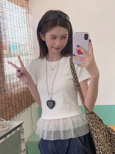 Áo thun nữ cổ tròn màu trơn phối ren, thích hợp mặc mùa hè.