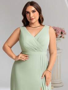 Plus Romantic V Neck Sleeveless Ruched Bust High Split Bridesmaid Dresses For Wedding Party Wedding Guest - Mint Green - View 5