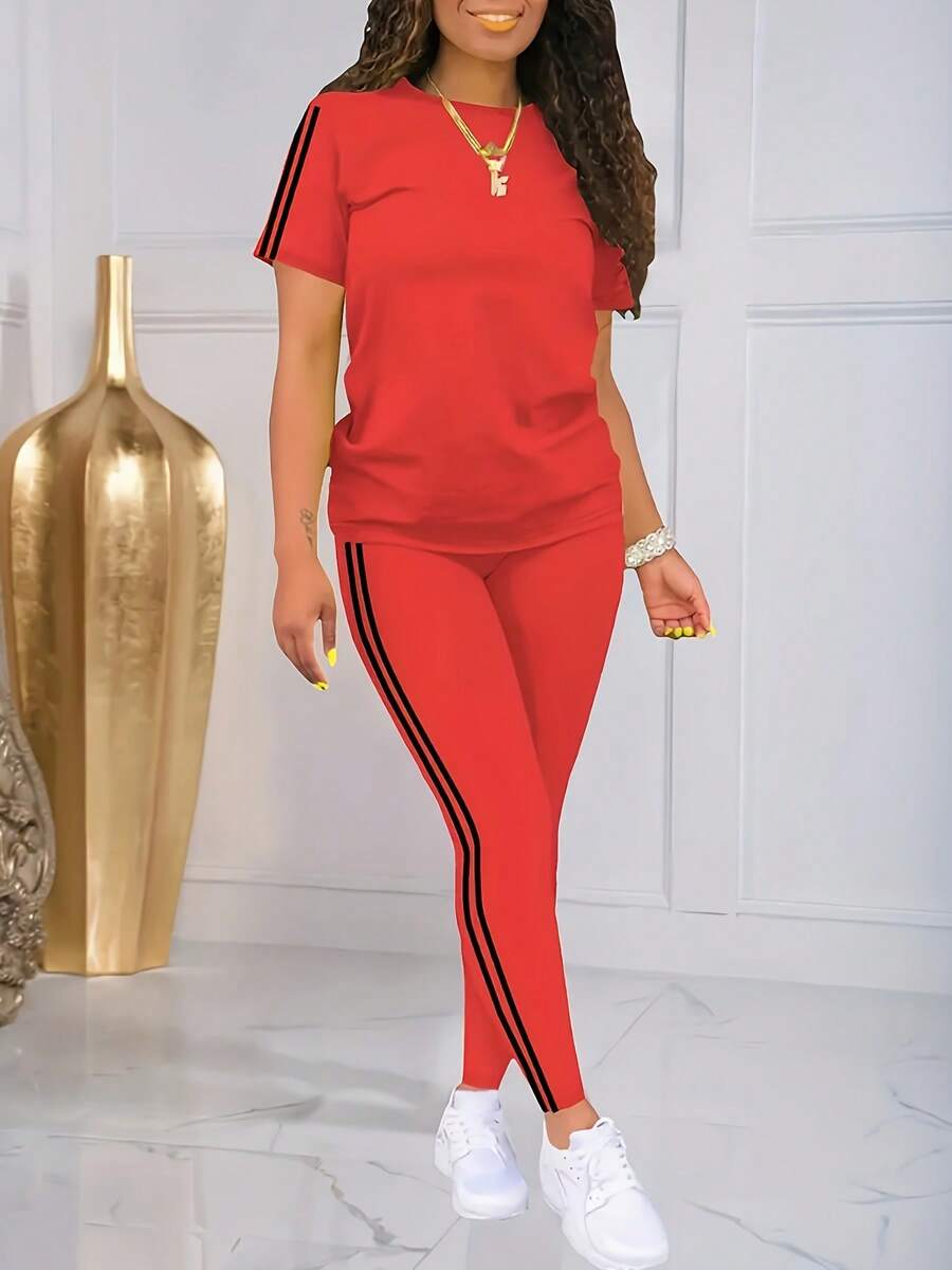 Women's 2 Piece Striped Tracksuit Set - Short Sleeve T-Shirt & High Waist Leggings, Casual Sporty Matching Outfits With Side Stripes, Soft Stretchy Activewear Set For Workout, Lounge, Running & Daily Wear - 紅色 - 查看 1