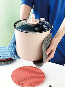 Tấm lót cách nhiệt silicon dạng tổ ong, chịu nhiệt, chống trượt, dùng để lót nồi, lót cốc, lót bát, bảo vệ mặt bàn bếp, thiết kế treo tiện lợi dễ vệ sinh, tấm cách nhiệt đa chức năng cho gia đình và nhà hàng. - Xem 4