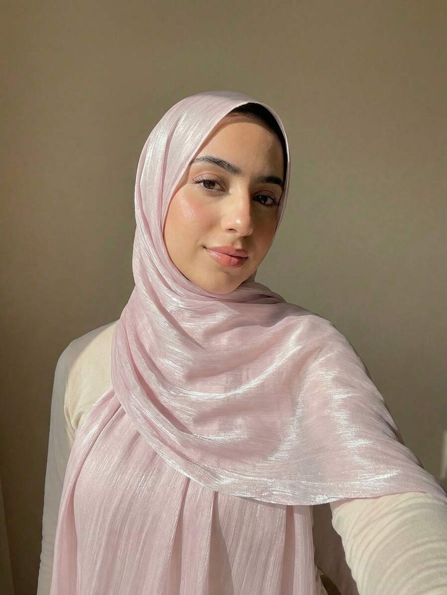 1件装女士基础纯色丝滑优雅闪亮柔软头巾，阿拉伯休闲长款头巾，保守素雅头巾，适合日常佩戴 - SHIMMER HIJAB - 淺粉色 - 查看 1