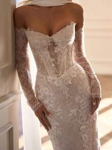 Mermaid Lace Wedding Dress For Women With Off Shoulder Strapless Neckline And Long Sheer Lace Sleeves, Elegant Bridal Gown Featuring Full Lace And Soft Tulle Construction With Three Dimensional Floral Embroidery, Corset Inspired Bodice Enhancing Waistline And Body Shape, Fitted Silhouette Following Curves With Smooth Transition And Small Train, Delicate Lace Texture Creating Elegant Finish, Perfect For Wedding Ceremony, Evening Party, Christmas Celebration, Holiday Event, Prom Night, Birthday Celebration, Reception Dress, Classic Bridal Style With Detailed Lace Design - 白色 - 查看 5