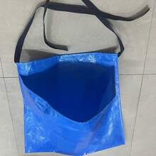 这款耐用防水的PE材质园艺围裙，拥有大容量储物空间，易于擦拭清洁，轻便结实，是理想的园艺工作服。它提供宽敞实用的工作区域，结构坚固耐用，是多功能户外种植工具的理想配件。适合家庭园丁、专业景观设计师和农民使用，可用于除草、播种、催芽、收割和农活。这款围裙防撕裂、舒适耐用，可为长时间的户外庭院和农活提供保护。 - A - 查看 8