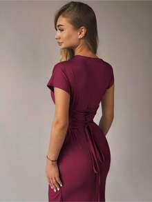 Stylish And Elegant Slim-Fitting Pleated Tie-Waist Short-Sleeved Dress For Women - 酒紅色 - 查看 2