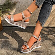 1 Pair Elegant Solid Color Fashion Buckle Wedge Heel Sandals, Suitable For Outdoor Wear In Spring And Autumn - Gold - View 1