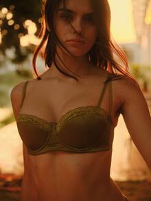 Bisouelle 女士大胸内衣，夏季超半罩杯文胸无钢圈聚拢文胸，内衣 - 綠色 - 查看 4