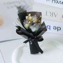 一套仿真玫瑰花束，纸质包装，浪漫礼物，适合母亲节、周年纪念日、送给女友和朋友，也适合情人节、圣诞节、婚礼纪念品和婚礼回礼，波西米亚风家居装饰，餐桌摆件，卧室、浴室和办公桌摆件，节日和派对装饰，送给她的礼物 - 彩色 - 查看 5