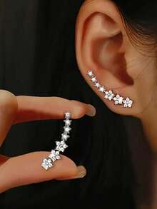 Đôi bông tai bạc S925 đính đá Zirconia hình hoa và sao, thiết kế độc đáo, thời trang và cá tính, phong cách Hàn Quốc sáng bóng, tinh tế, ngọt ngào và thanh lịch, phù hợp để đeo hàng ngày, món quà tuyệt vời. - Ngôi sao - Xem 3