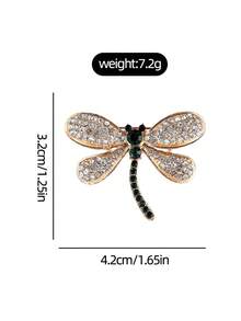 1 chiếc ghim cài hình chuồn chuồn thanh lịch, sự kết hợp giữa đá quý màu xanh ngọc lục bảo và kim cương trắng tạo nên vẻ lấp lánh rực rỡ, họa tiết cánh nhẹ nhàng che giấu sự chế tác tinh xảo, biến sức sống tự nhiên thành một tác phẩm nghệ thuật có thể đeo được, nhẹ nhàng làm nổi bật mọi trang phục. - Nhiều màu - Xem 4