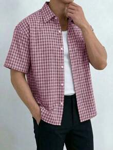 Áo sơ mi nam kiểu retro sinh viên, dáng regular fit, kẻ sọc đỏ trắng, tay ngắn, món đồ thiết yếu cho phong cách đường phố đô thị. - Nhiều màu - Xem 2