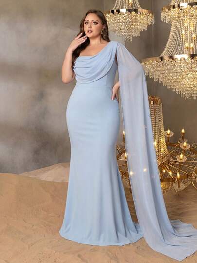 Faeriesty Đầm dự tiệc cỡ lớn dành cho nữ, thiết kế bất đối xứng với phần trước xếp ly, phần vai được xếp nếp ấn tượng và phom dáng ôm sát, phù hợp cho những buổi hẹn hò lãng mạn, dạ hội sang trọng, chụp ảnh thời trang, sự kiện nghệ thuật và những buổi tiệc tùng thanh lịch.