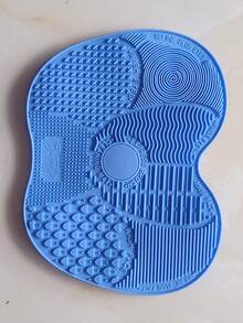 Silicone Makeup Brush Cleaning Mat, Easy To Clean, Designed Specifically For Makeup Brush Cleaning - Large - View 16