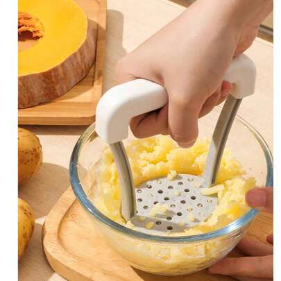 1 cái dụng cụ nghiền khoai tây bằng tay, bằng nhựa bền, dụng cụ nghiền rau củ quả nhà bếp, dụng cụ nghiền hình chữ G, dụng cụ nhà bếp thiết yếu. Máy làm thức ăn nghiền cho trẻ em. Nấu ăn. Dụng cụ nghiền. Đồ dùng nhà bếp thiết yếu. Đồ dùng làm bánh. Đồ gia dụng. Thích hợp cho bộ dụng cụ cắm trại ngoài trời mùa hè, quà tặng Ngày của Cha bao gồm trà, cà phê, v.v., đồ dùng cần thiết cho mùa tựu trường. Lý tưởng cho khoai tây, rau củ và trái cây. Dụng cụ nhà bếp bền bỉ không thể thiếu, thích hợp cho người nội trợ và đầu bếp chuyên nghiệp.
