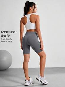 Soyun Quần short thể thao nữ ngoài trời kiểu dáng mới, thiết kế sọc bên thời trang, có túi đựng thẻ và điện thoại, tôn dáng vòng ba và hông đầy đặn, phù hợp cho tập thể dục, chạy bộ, leo núi, chơi golf, World Cup và các môn thể thao khác. - Xám - Xem 2