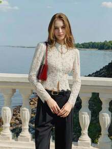 春秋季蕾丝钩领修身白色衬衫，时尚优雅的OL风，修身剪裁，泡泡袖设计，全蕾丝镂空纽扣，法式浪漫气息，优雅内搭 - 白色 - 查看 3