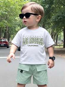 Set de 2 piezas de camiseta de cuello redondo con estampado de letras y pantalones cortos casuales para bebé niño, verano - Verde - Ver 1