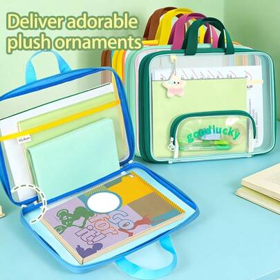 1 Túi xách ngang lưới trong suốt dày dặn ba lớp | Miệng túi rộng 180° đựng sách, có ngăn đựng bút chì khóa kéo phía trước, kiểu dáng hiện đại, có các màu vàng, xanh lá cây, hồng.