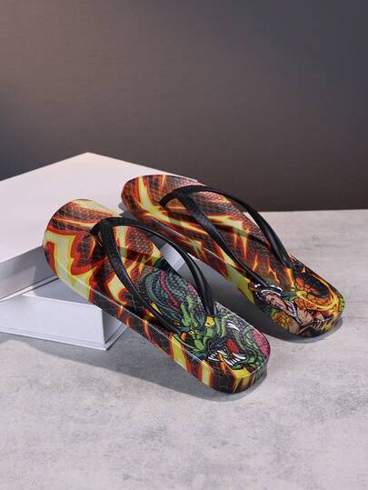 1双男童舒适时尚休闲轻便酷炫龙纹财富印花套脚拖鞋，室内外皆宜，沙滩休闲时尚百搭