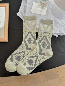 1 Pair Women's Vintage Lace Ruffle Socks, Solid Color Korean Style Hollow Lace Mid-Calf Socks, Girly Spring/Summer Daily Wear - Multicolor - View 14