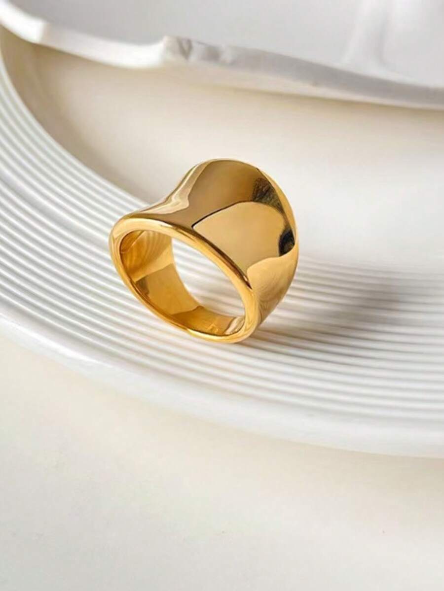 1pc Women's New Minimalist Wide Smooth Asymmetrical Ring, Fashionable Personalized Ring - Silver - View 1