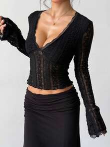 Áo thun cổ chữ V sâu dệt jacquard màu trơn gợi cảm thời trang - màu đen - Xem 3